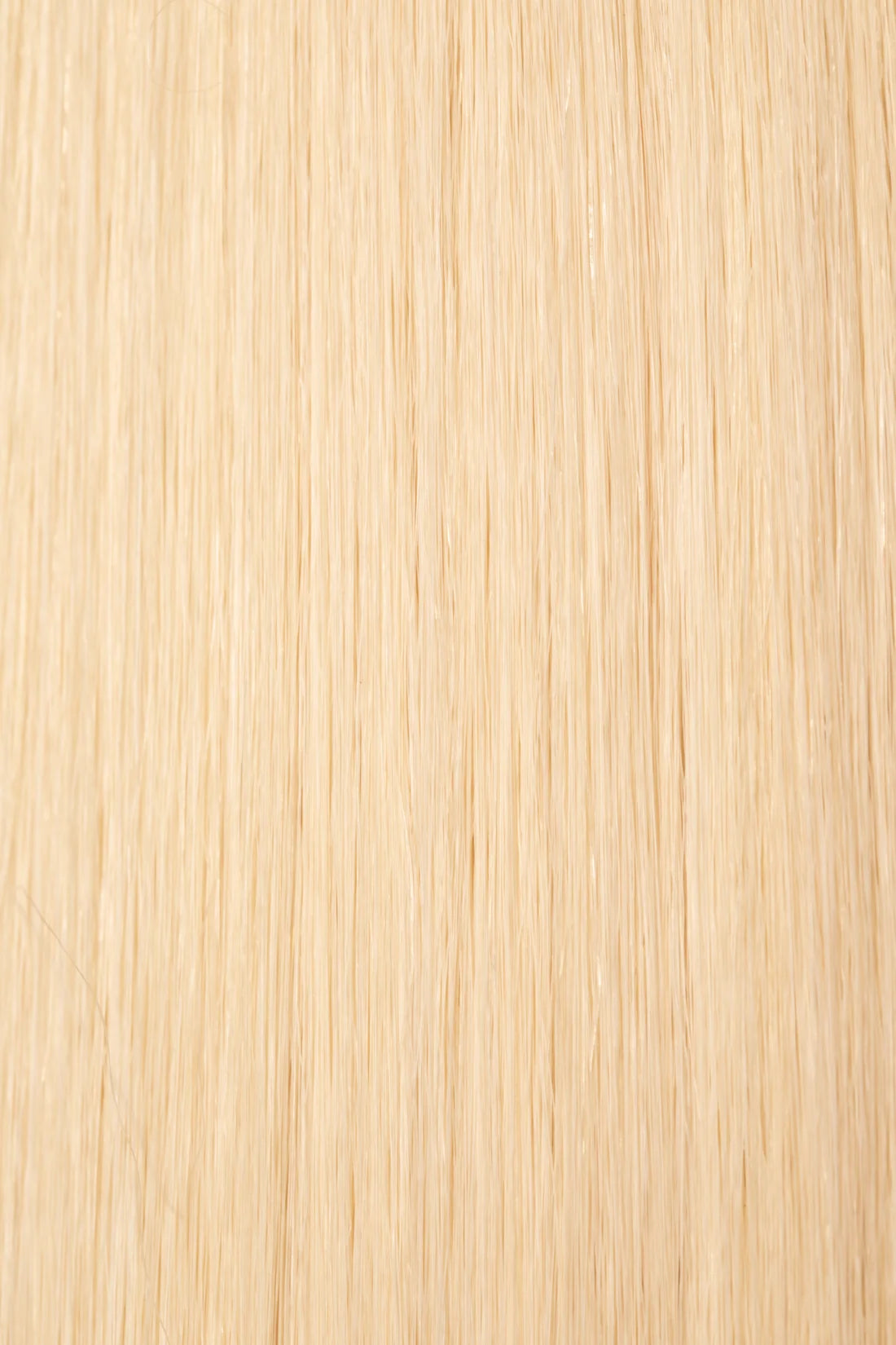 Close up of Loxys Blondie hair extensions